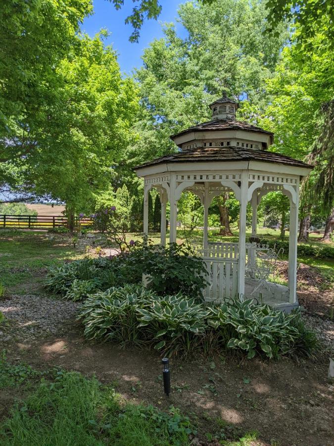 Maple Hill Manor Bed & Breakfast Springfield Екстериор снимка