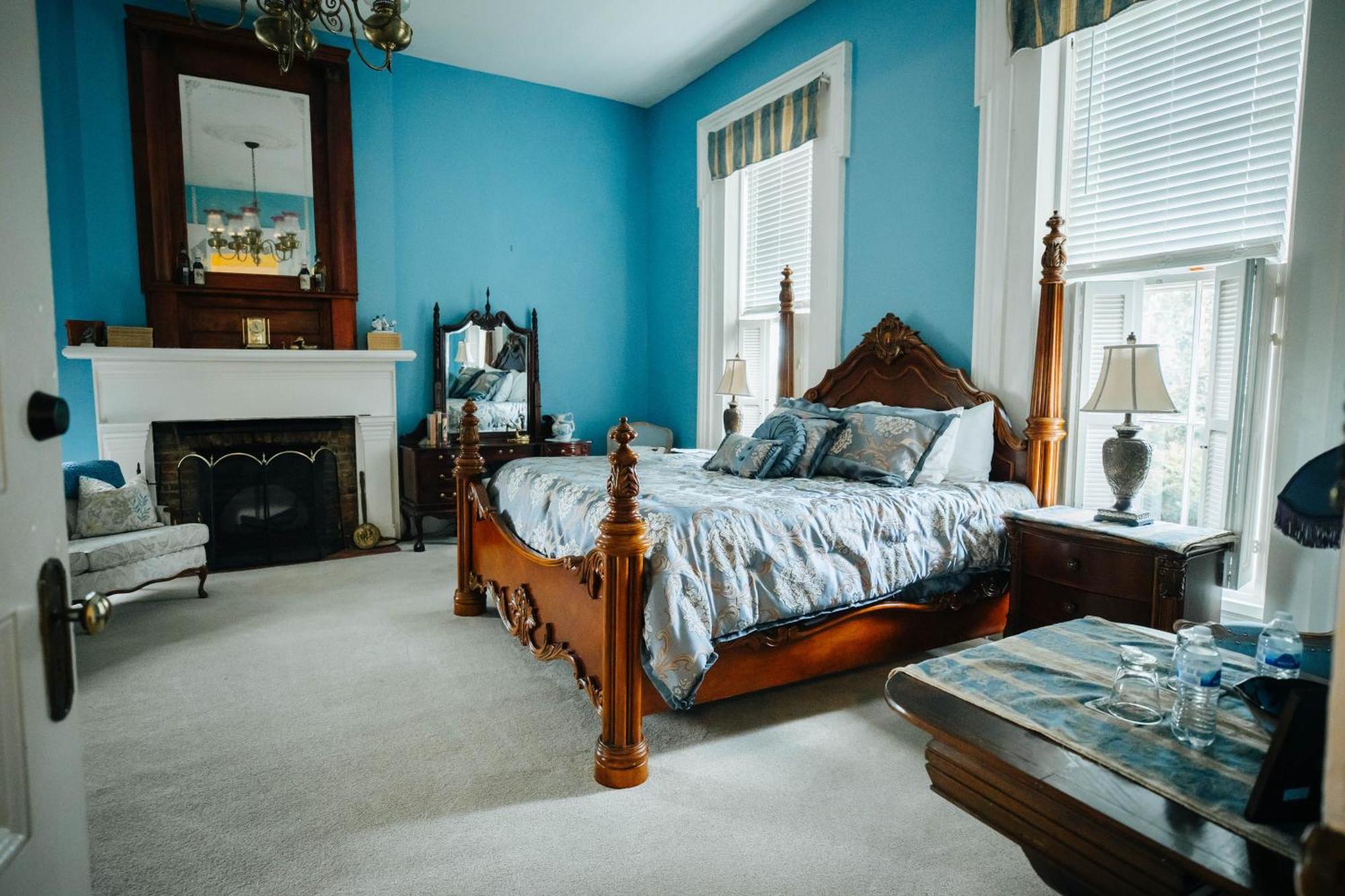 Maple Hill Manor Bed & Breakfast Springfield Екстериор снимка