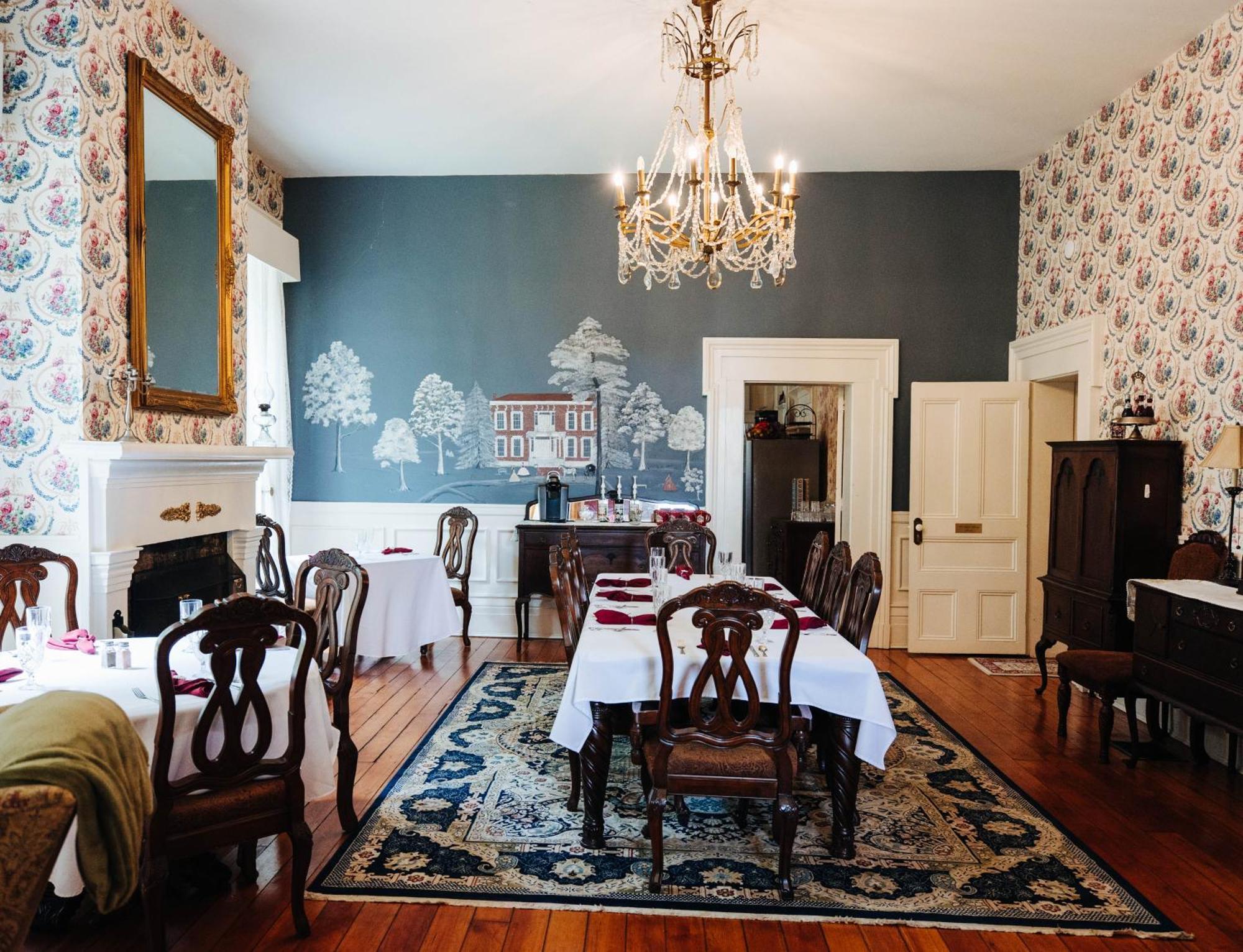 Maple Hill Manor Bed & Breakfast Springfield Екстериор снимка