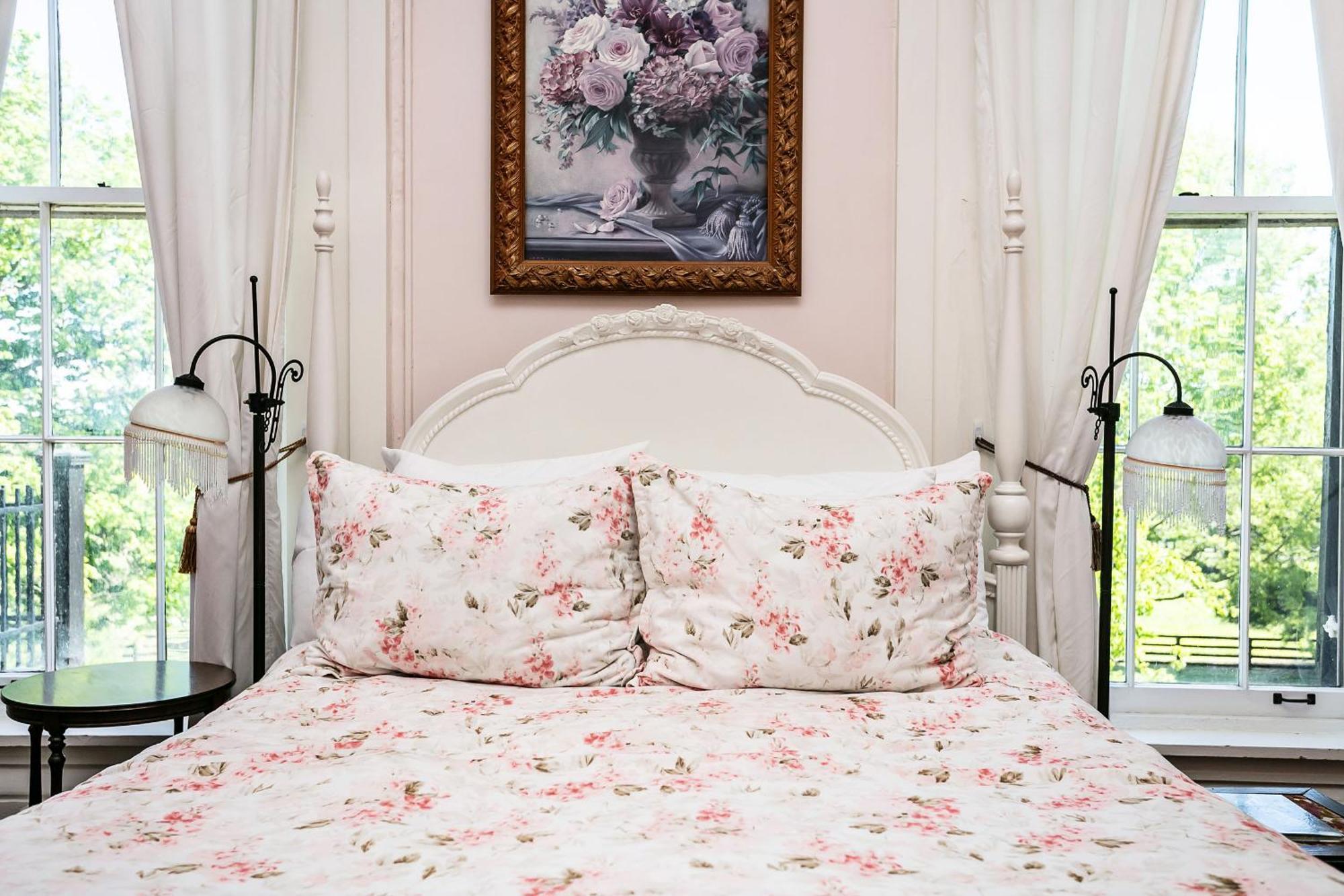 Maple Hill Manor Bed & Breakfast Springfield Екстериор снимка