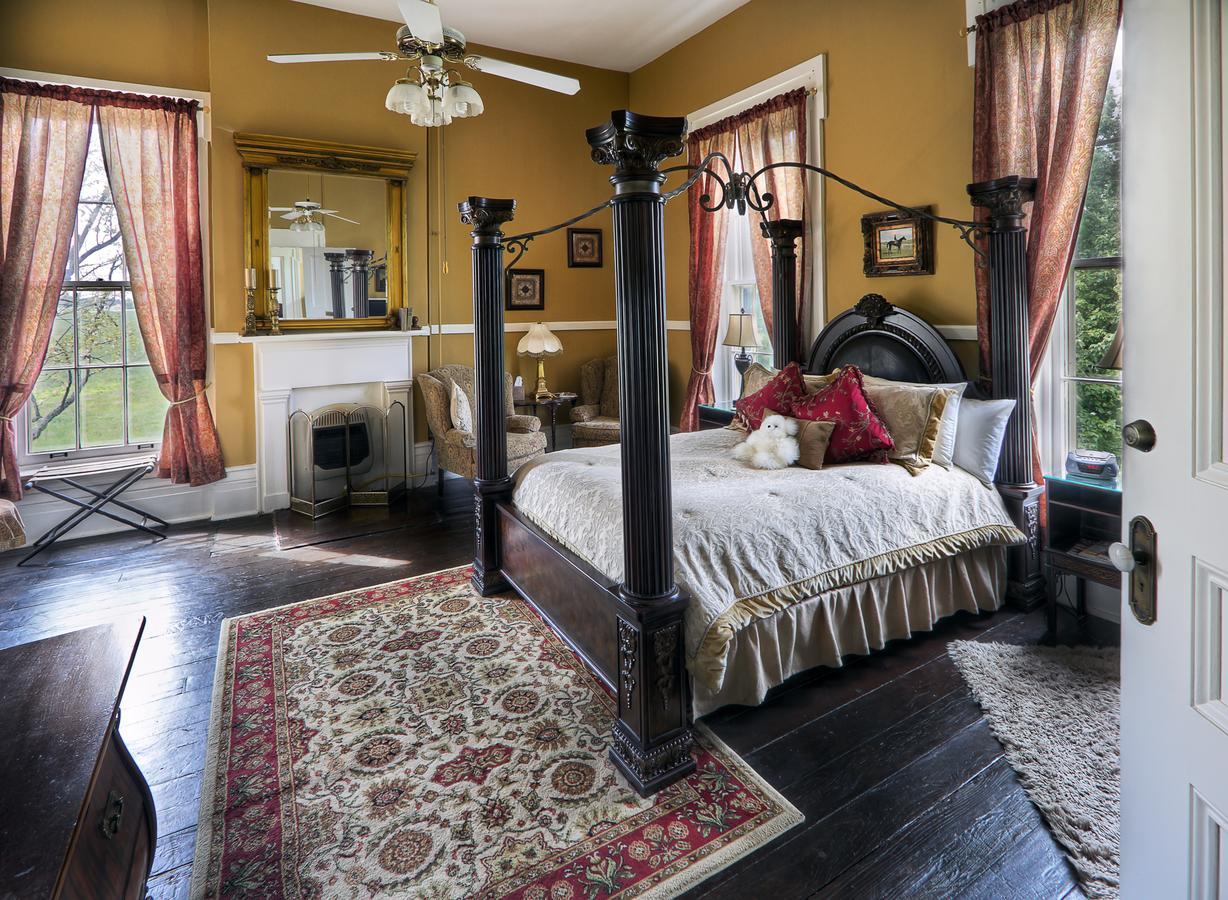 Maple Hill Manor Bed & Breakfast Springfield Екстериор снимка