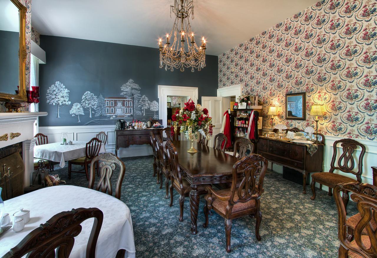 Maple Hill Manor Bed & Breakfast Springfield Екстериор снимка