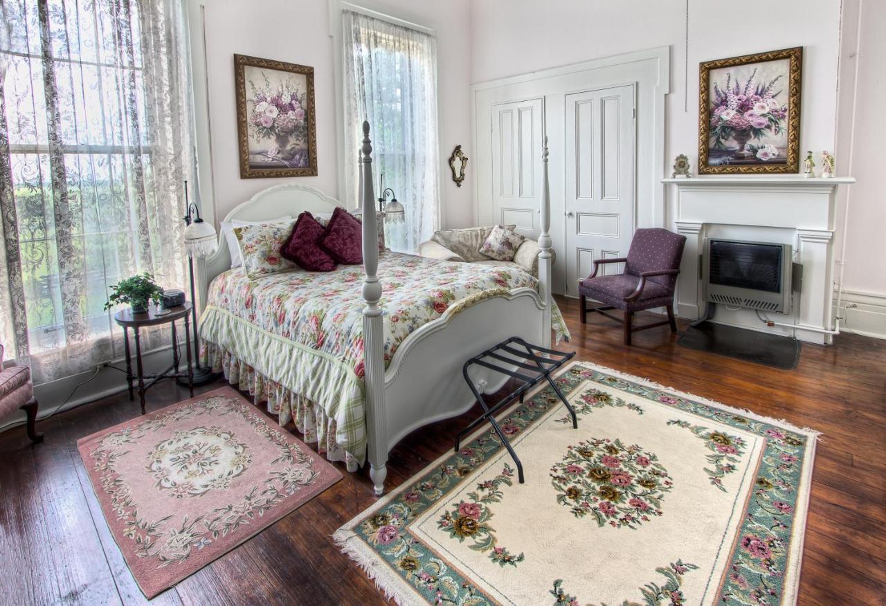 Maple Hill Manor Bed & Breakfast Springfield Екстериор снимка