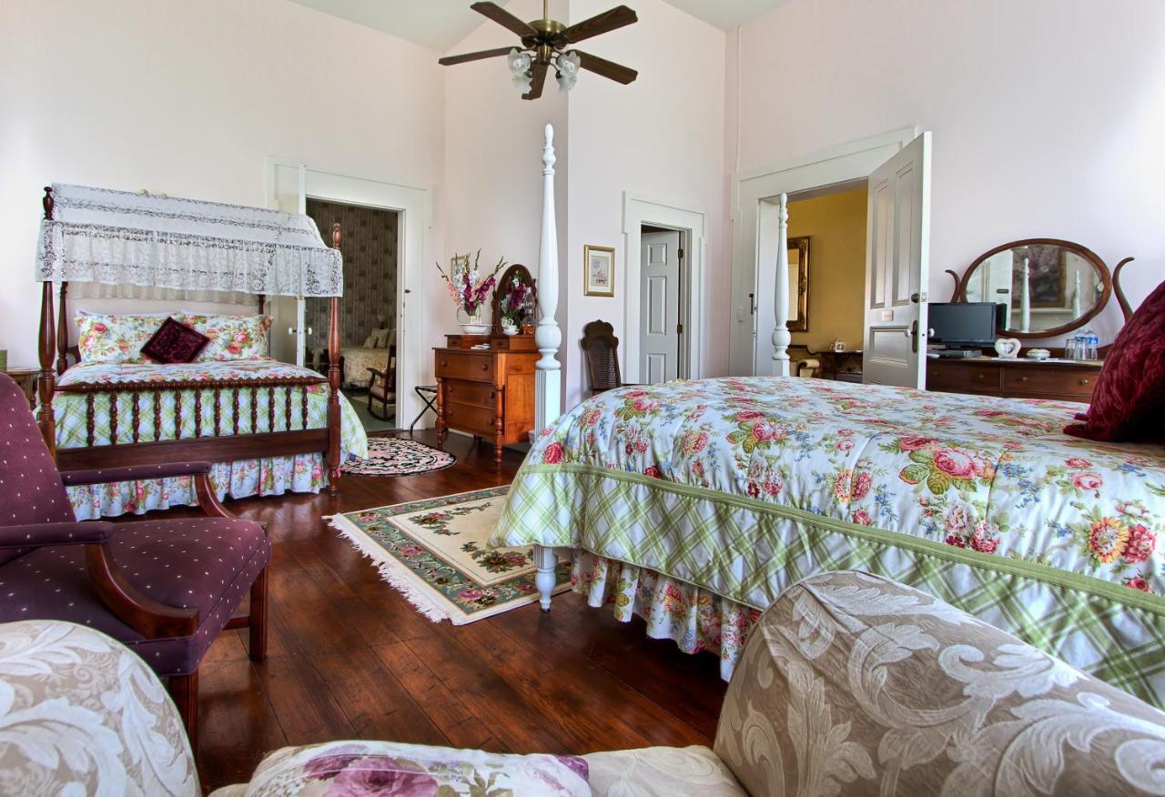 Maple Hill Manor Bed & Breakfast Springfield Екстериор снимка